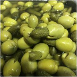 750 Gr. Oliven mit Gürkchen...